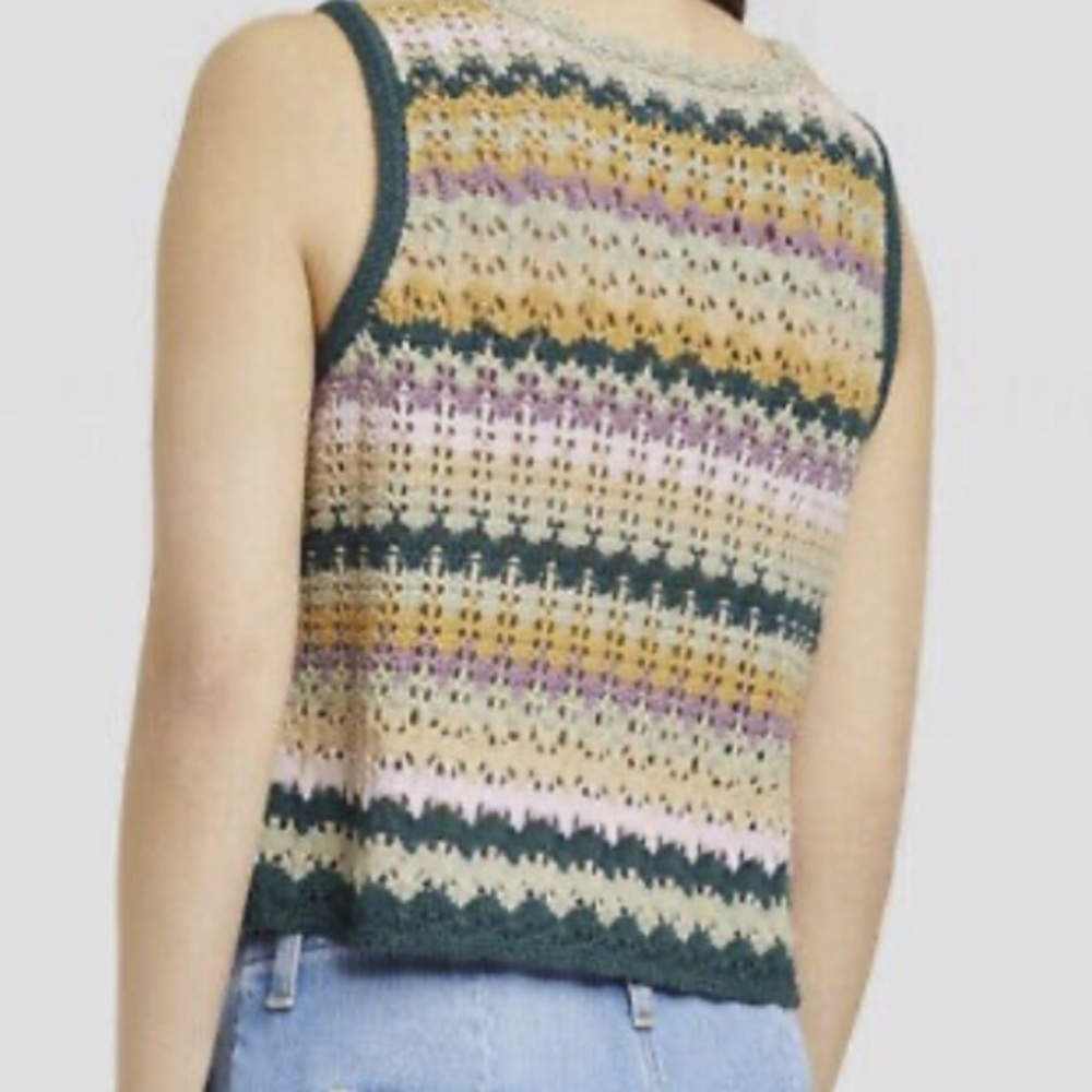 NEW PLUS SIZE Universal Thread Top - Picture 2 of 2